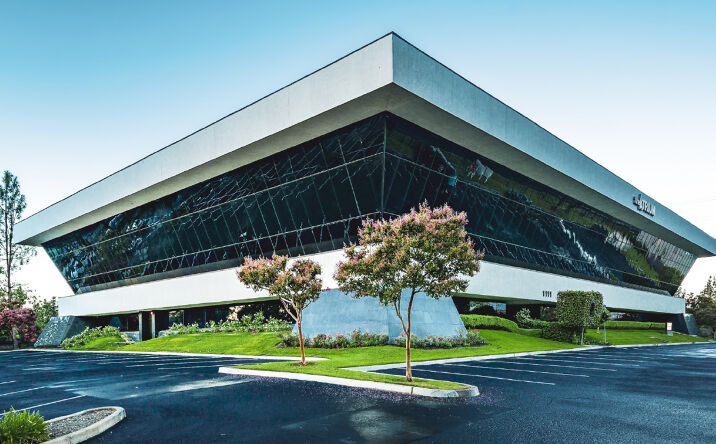 Pictures of Office property located at 1111 E Herndon Ave, Fresno, CA 93720 for lease - image #1