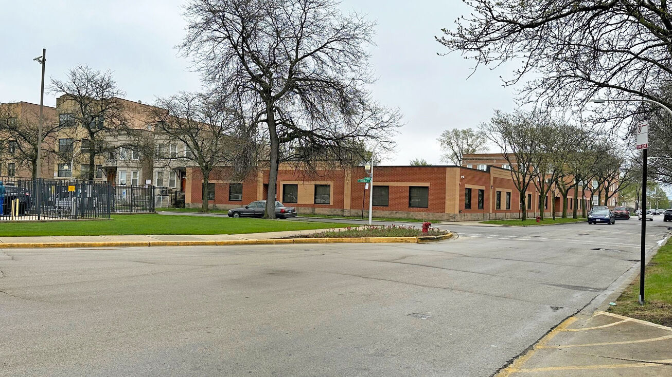 3410 W Van Buren St Chicago IL 60624 Retail Space For Lease 3410 w van buren st chicago il 60624 retail space for lease