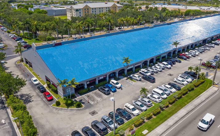 Pictures of Retail property located at 2600 NW 87th Ave, Doral, FL 33172 for lease - image #1