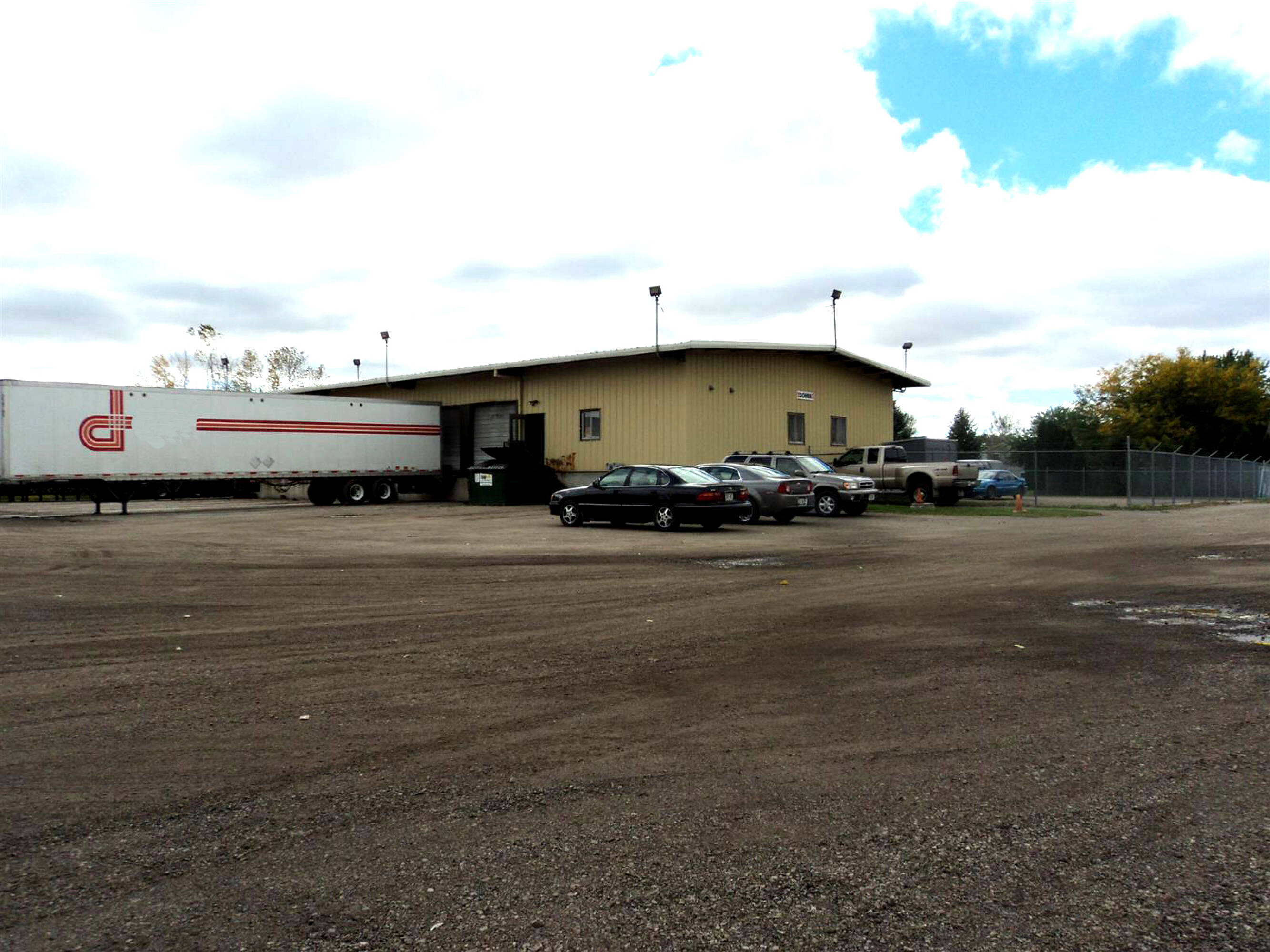 2425 W Waukau Ave, Oshkosh, WI 54904 Industrial Space for Lease