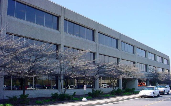 Pictures of Office property located at 440 S Executive Drive, Brookfield, WI 53202 for lease - image #1