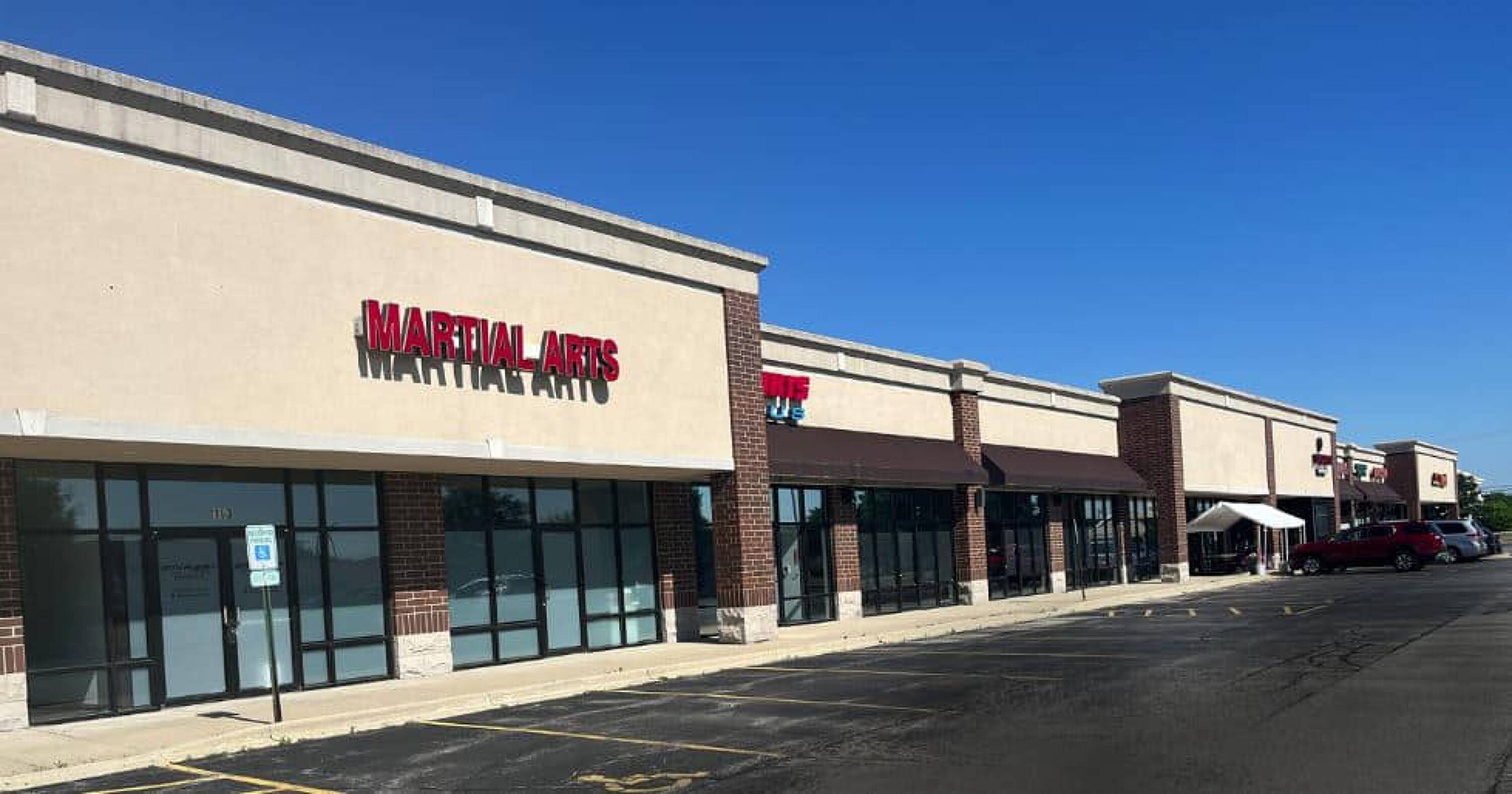 5019 Ace Ln, Naperville, IL 60564