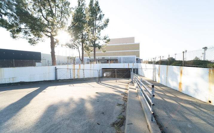 Pictures of Retail property located at 3500 El Camino Ave, Sacramento, CA 95821 for lease - image #1