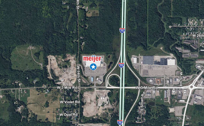 Pictures of Retail property located at 1138 West 3 Mile Rd, Sault Ste. Marie, MI 49783 for lease - image #1