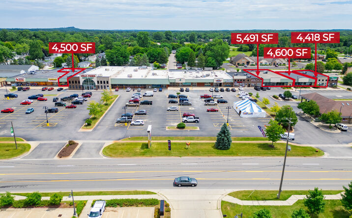Pictures of Retail property located at 15191-15231 North Holly Rd, Holly, MI 48442 for lease - image #1
