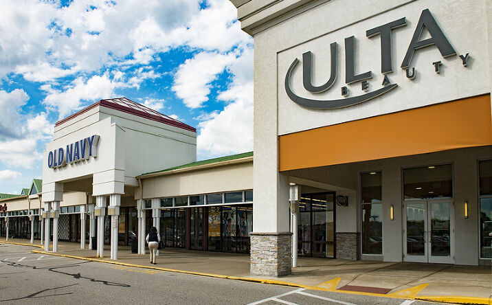 Pictures of Retail, Restaurant property located at 3863 Medina Rd, Akron, OH 44333 for lease - image #1