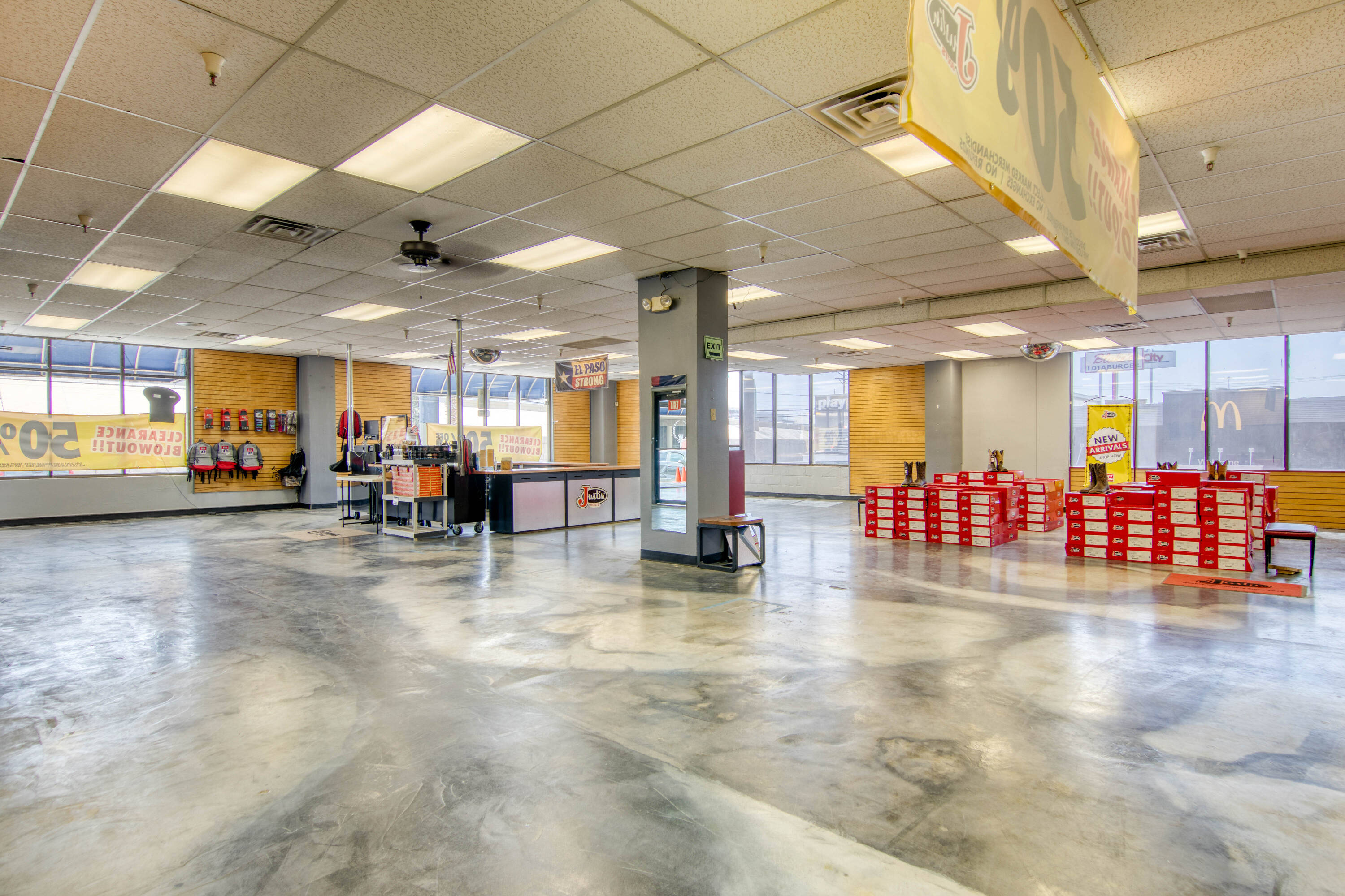 7100 Gtwy Blvd E, El Paso, TX 79915