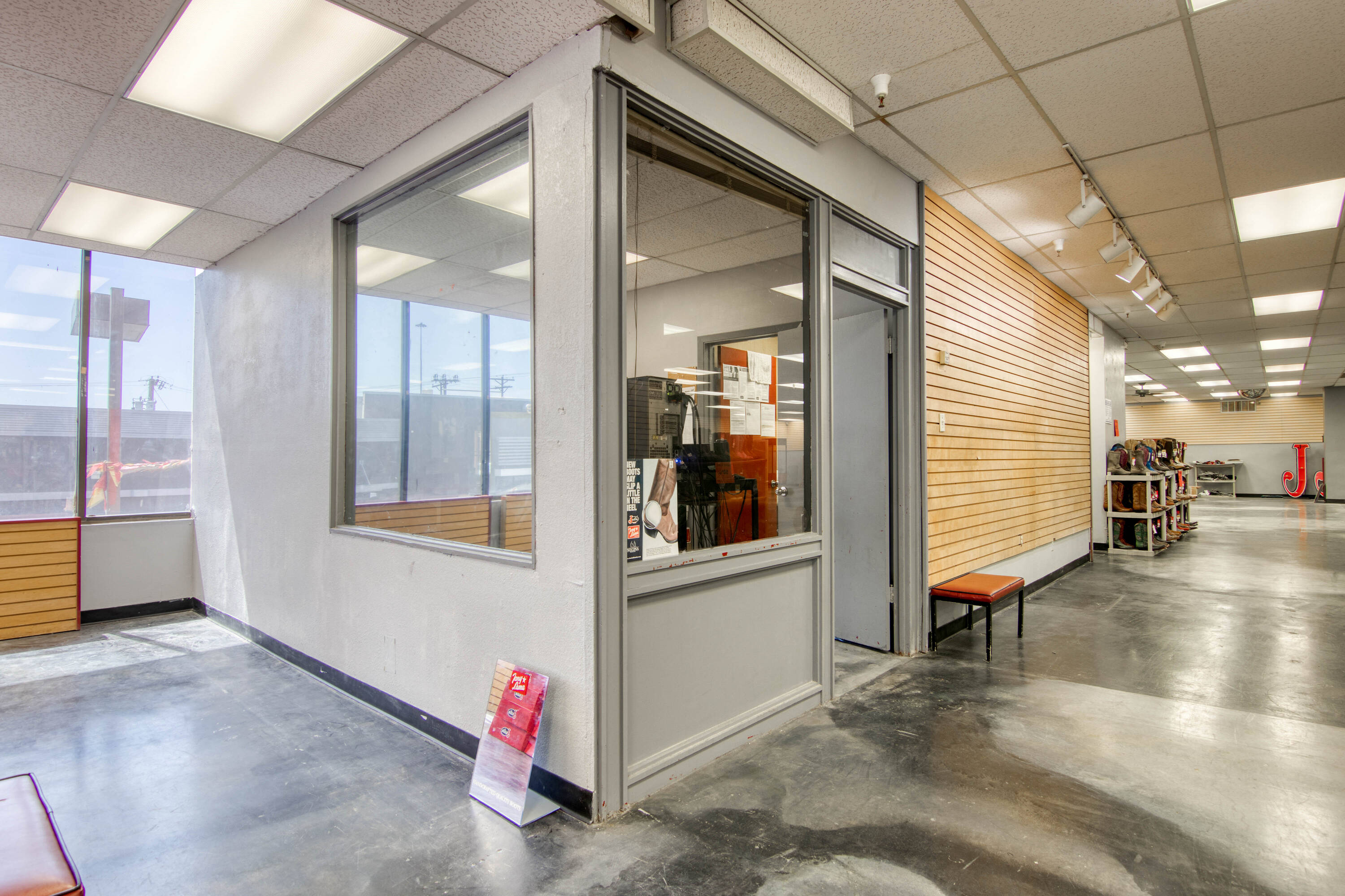 7100 Gtwy Blvd E, El Paso, TX 79915