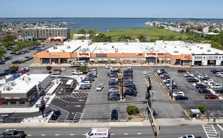 Pictures of Retail property located at Coastal Hwy, Ocean City, MD 21842 for lease - image #1