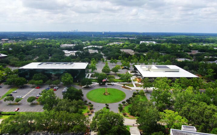 Pictures of Office property located at 6737 Southpoint Dr S, Jacksonville, FL 32216 for lease - image #1