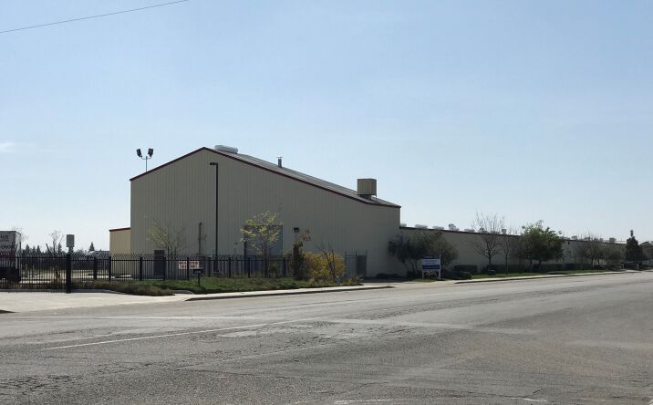 Pictures of Industrial property located at 3947 E Brundage Ln, Bakersfield, CA 93307 for lease - image #1