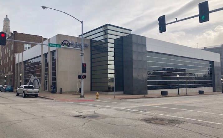 Pictures of Land, Office property located at 331 W 3RD Street, Davenport, IA 52801 for lease - image #1