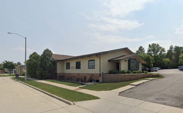 Pictures of Office property located at 10045 W Lisbon Ave, Wauwatosa, WI 53222 for lease - image #1