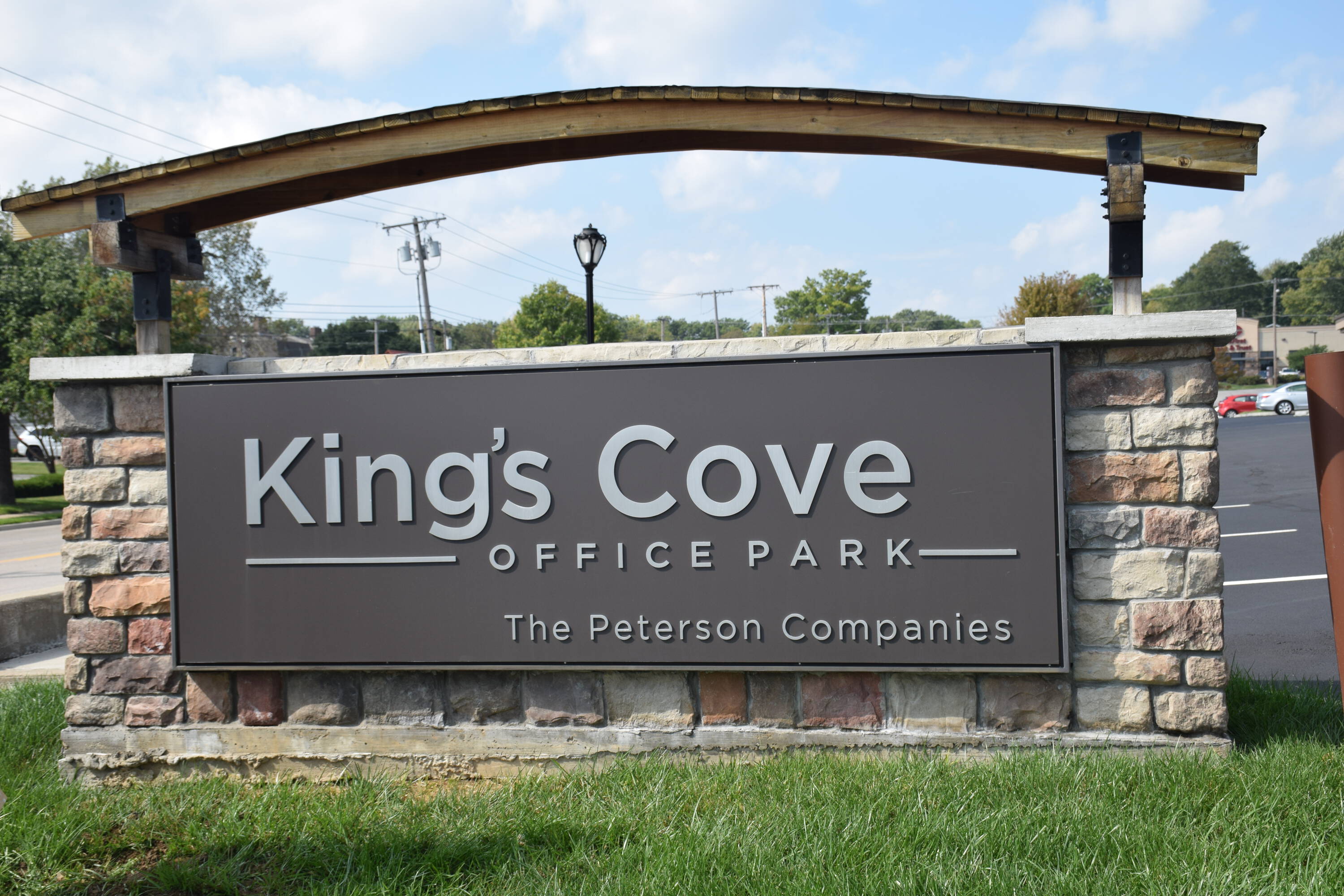 10000 W 75th St, Merriam, KS 66203