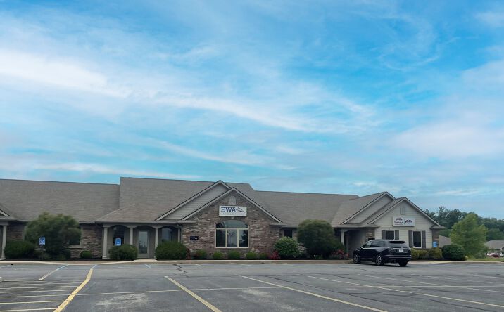 Pictures of Office property located at 9071 Stellhorn Crossing Pkwy, Fort Wayne, IN 46815 for lease - image #1