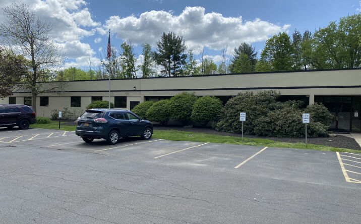 Pictures of Industrial property located at 11 Cobham Dr, Orchard Park, NY 14127 for lease - image #1