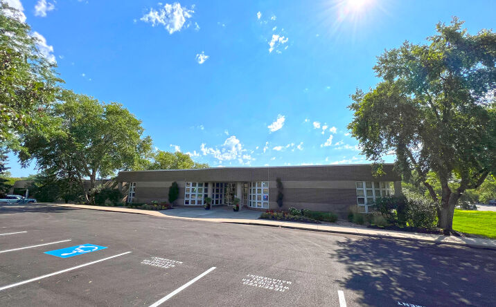 Pictures of Office property located at 801 N 96th St, Omaha, NE 68114 for sales - image #1