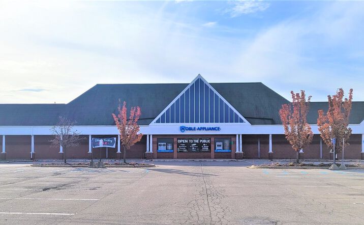 Pictures of Retail property located at 7001 Dexter Ann Arbor Rd, Dexter, MI 48130 for lease - image #1