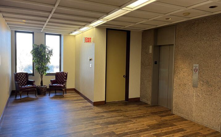 Pictures of Office property located at 36 W Beauregard Ave, San Angelo, TX 76903 for lease - image #1