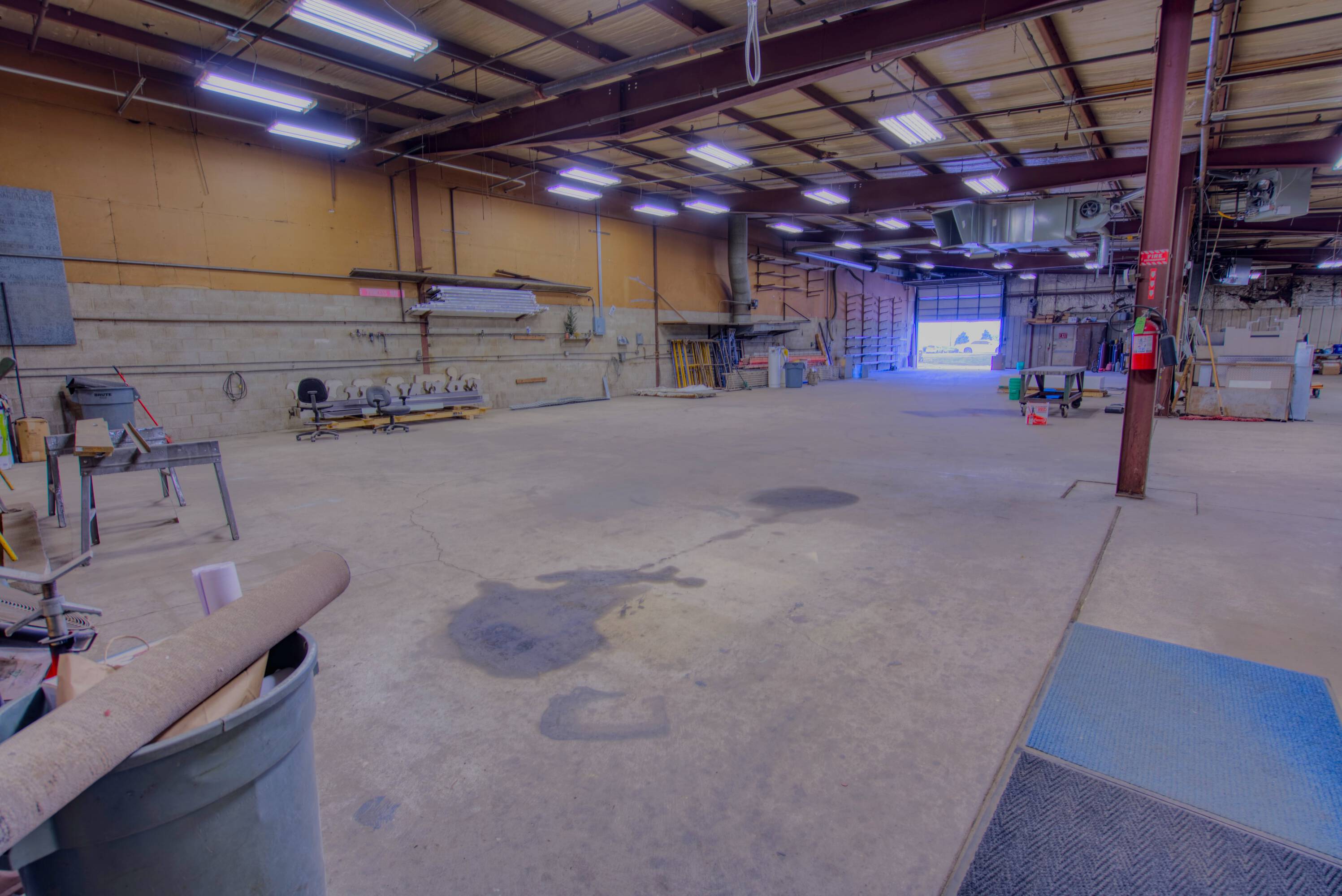 2200 W Altorfer Dr, Peoria, IL 61615