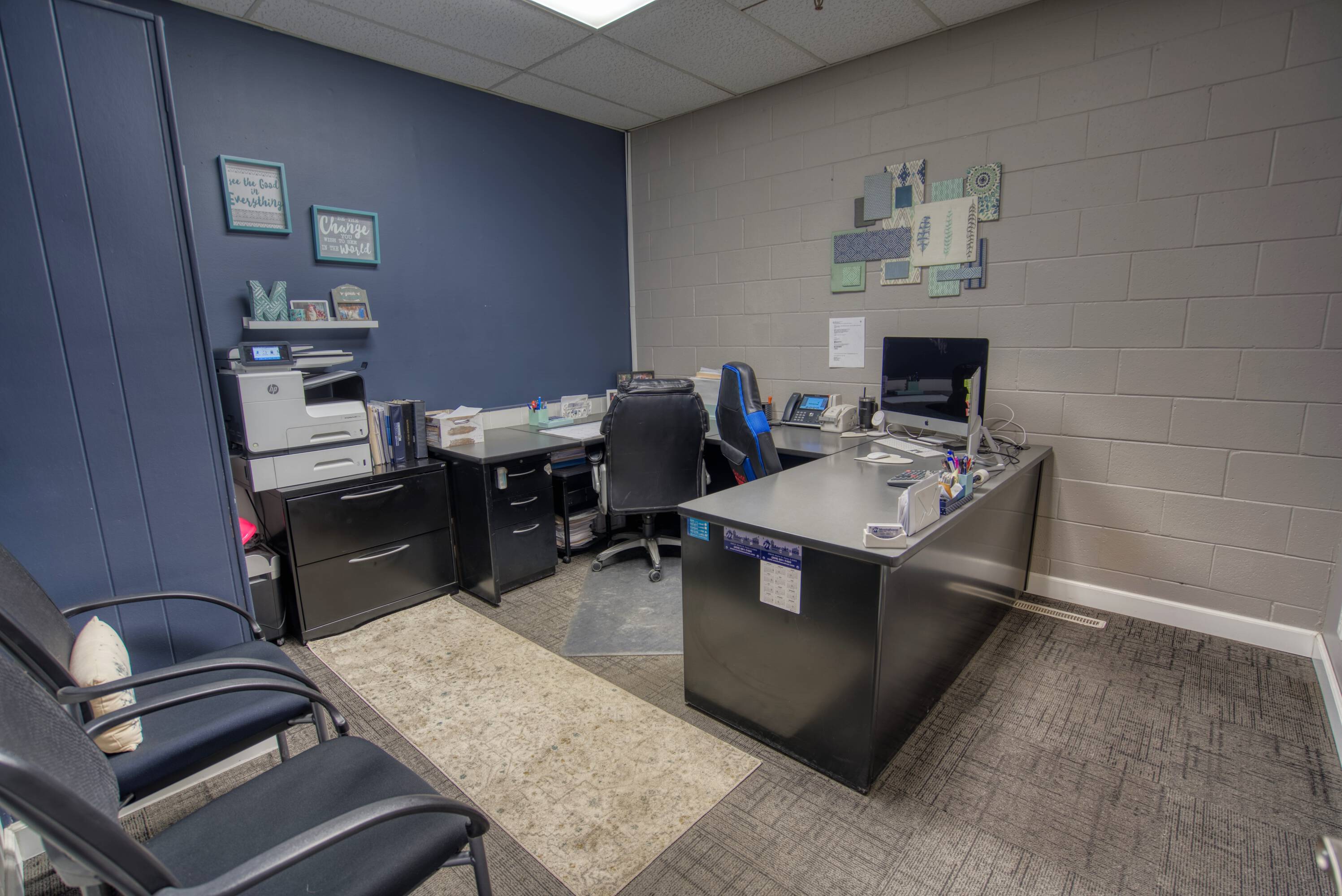 2200 W Altorfer Dr, Peoria, IL 61615