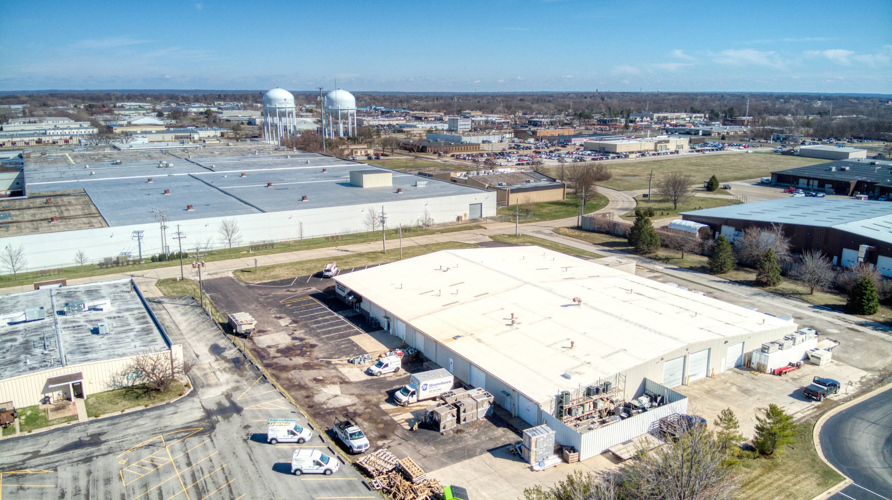 2200 W Altorfer Dr, Peoria, IL 61615