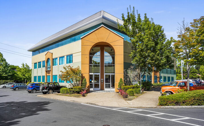 Pictures of Office property located at 6902 SE Lake Rd, Milwaukie, OR 97267 for lease - image #1