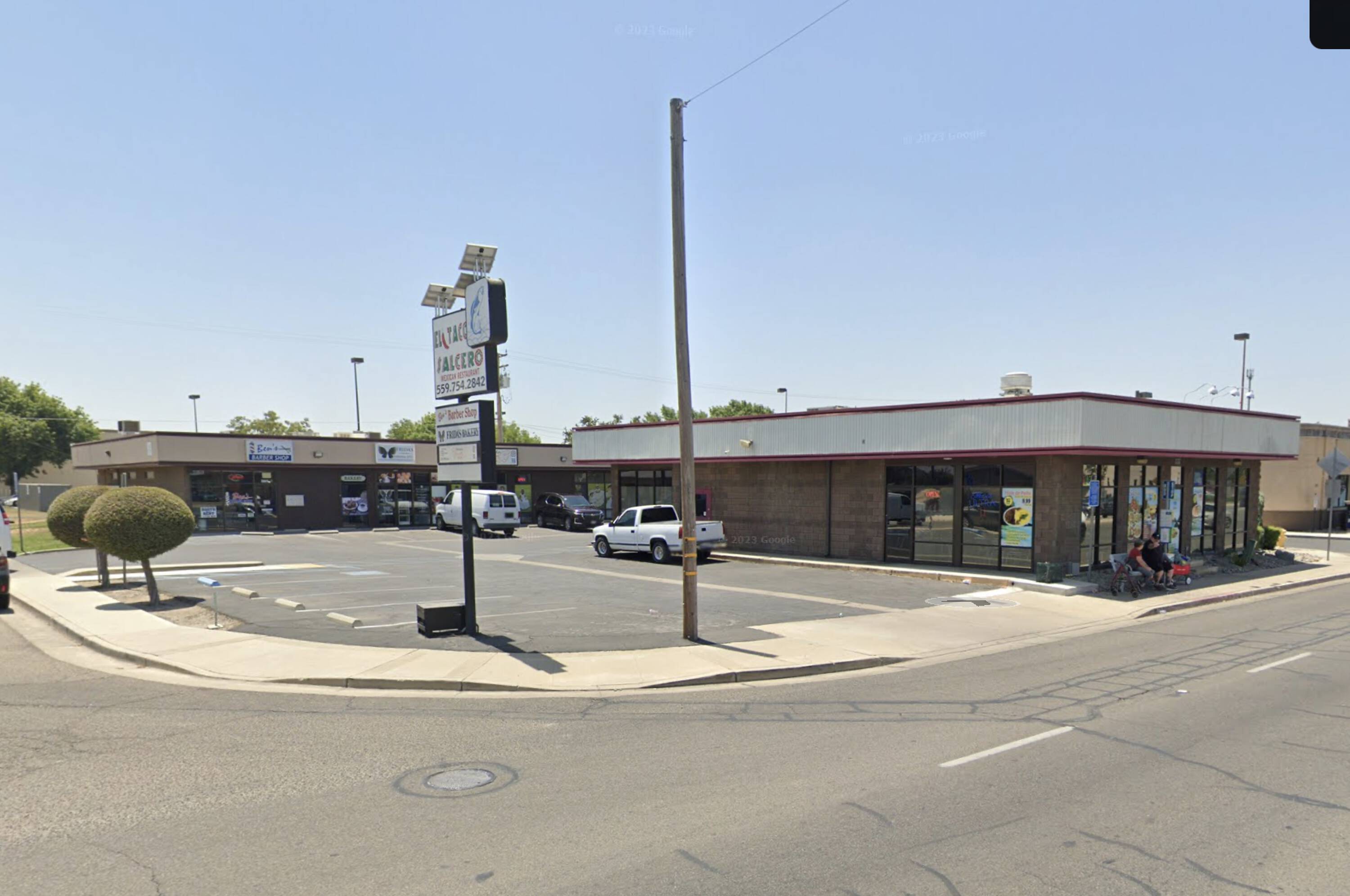 1737 W Caldwell Ave, Visalia, CA 93277