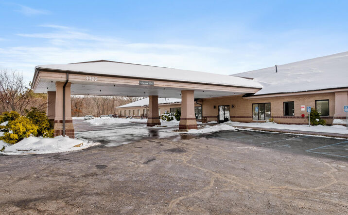 Pictures of Retail, Office property located at 3322 Beltline Ct, Grand Rapids, MI 49525 for lease - image #1