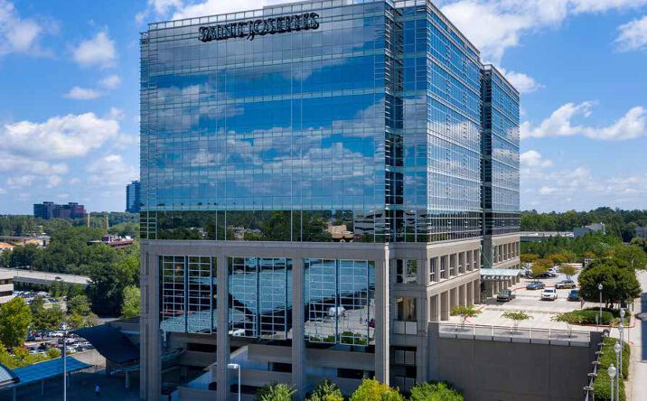 Pictures of Office property located at 5673 Peachtree Dunwoody Road, Atlanta, GA 30342 for lease - image #1