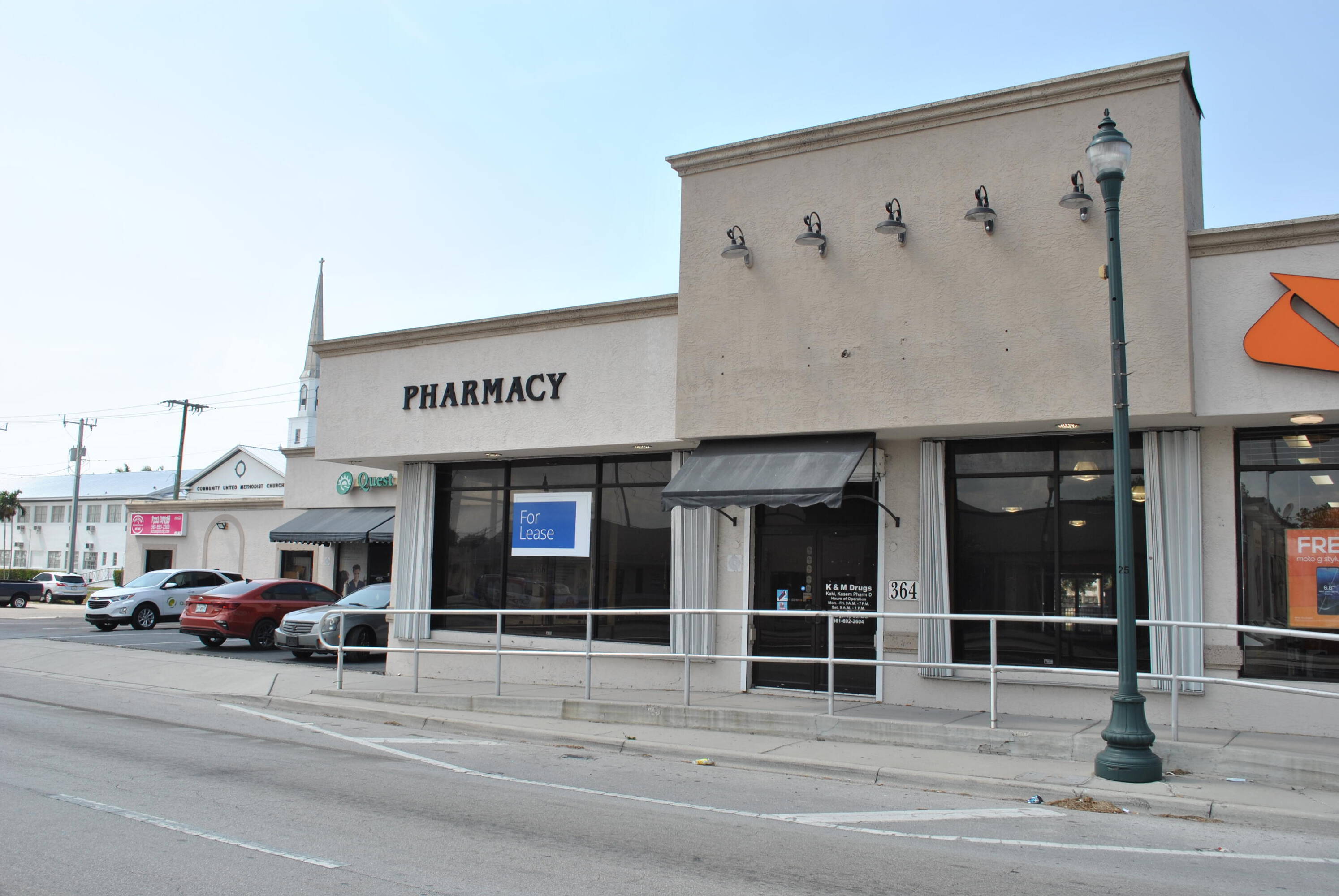 364 S MAIN ST Belle Glade FL 33430-3428 APN: 04374331080000650 