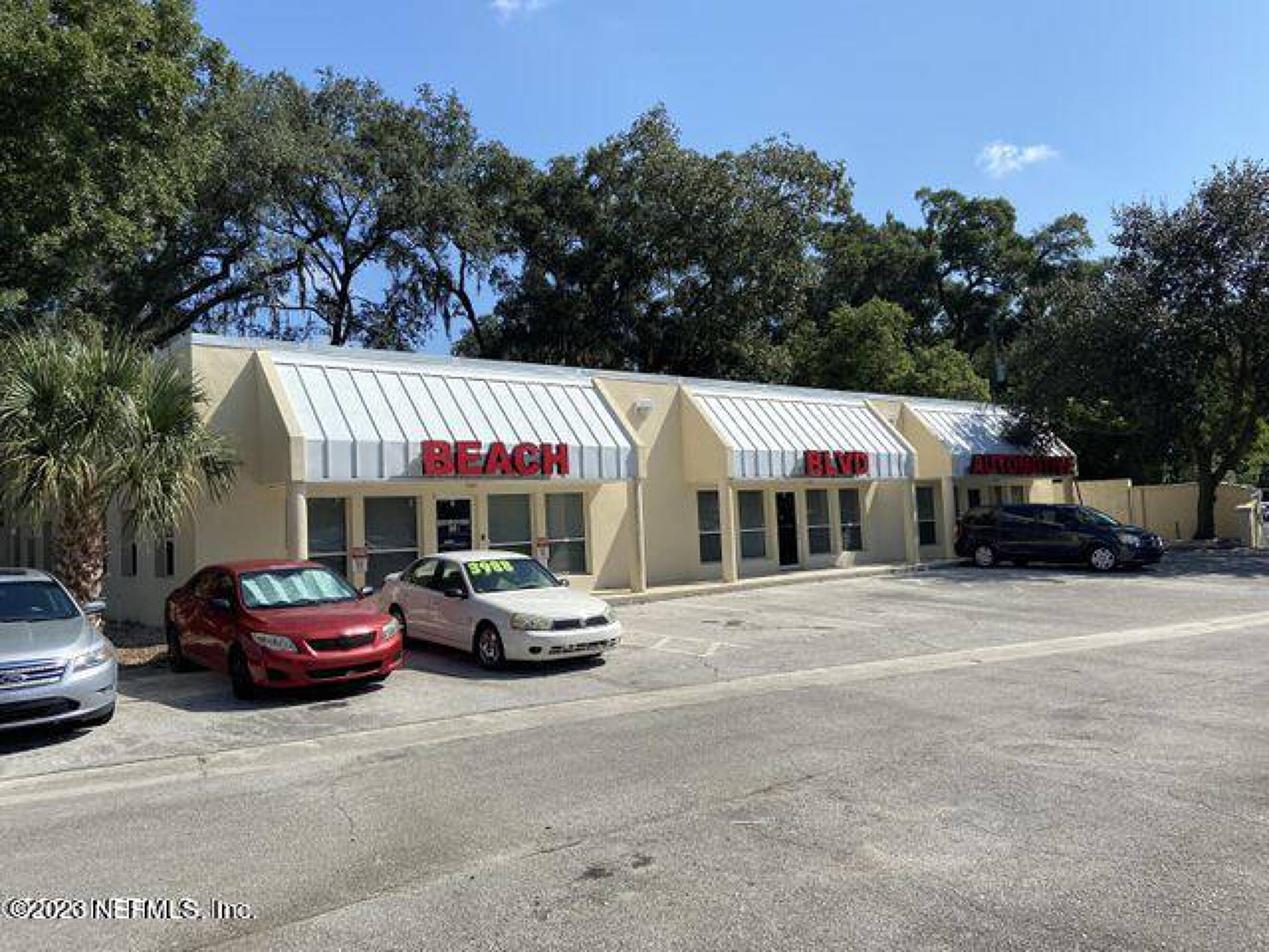 6917 BEACH BLVD, JACKSONVILLE, FL 32216