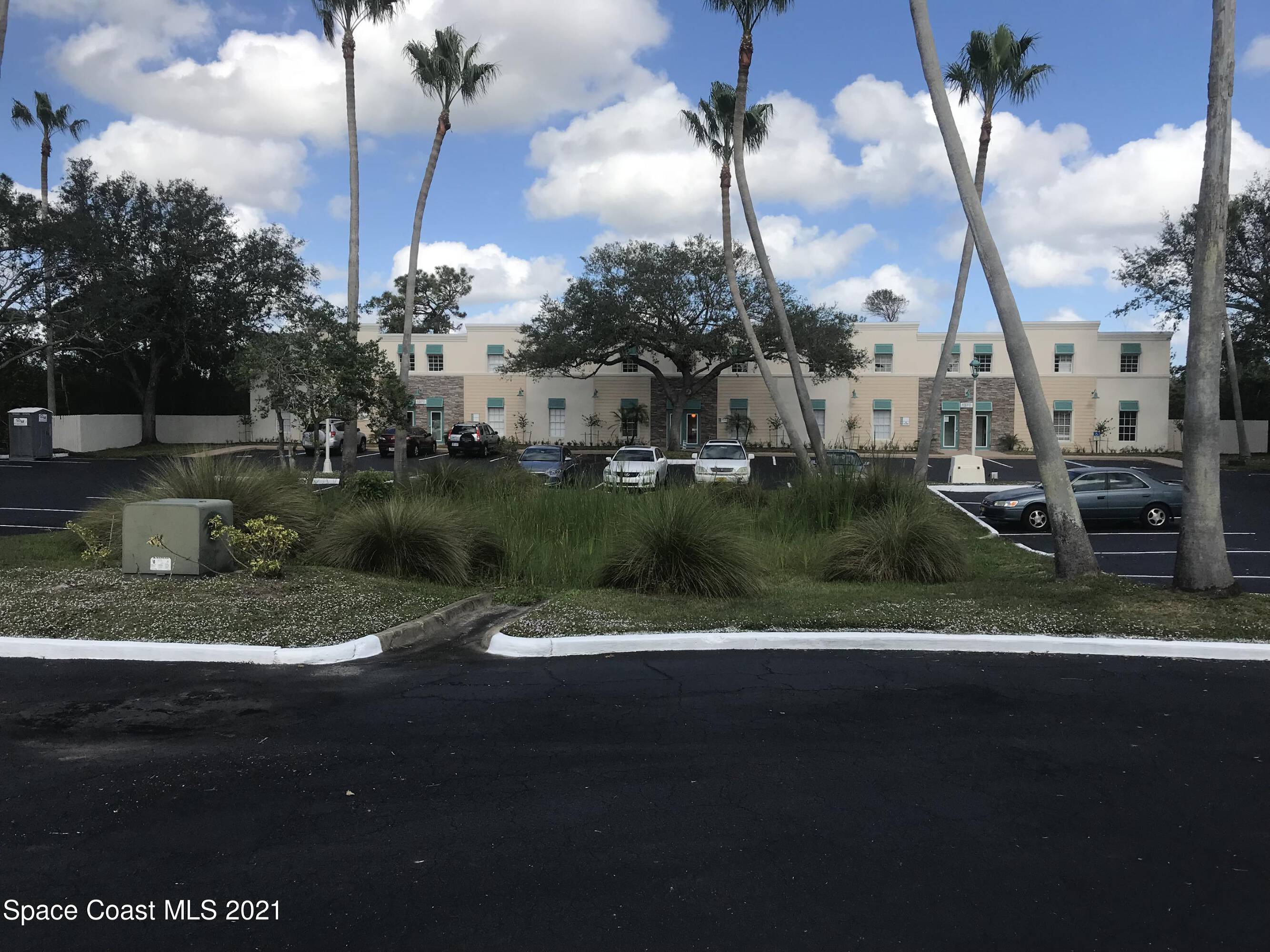 1370 Sarno Rd, Melbourne, FL 32935