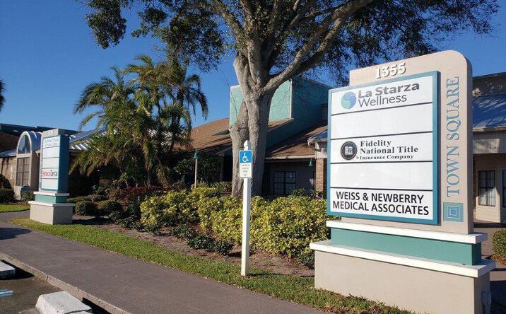 Pictures of Office property located at 1353 N Courtenay Pkwy, Merritt Island, FL 32953 for lease - image #1