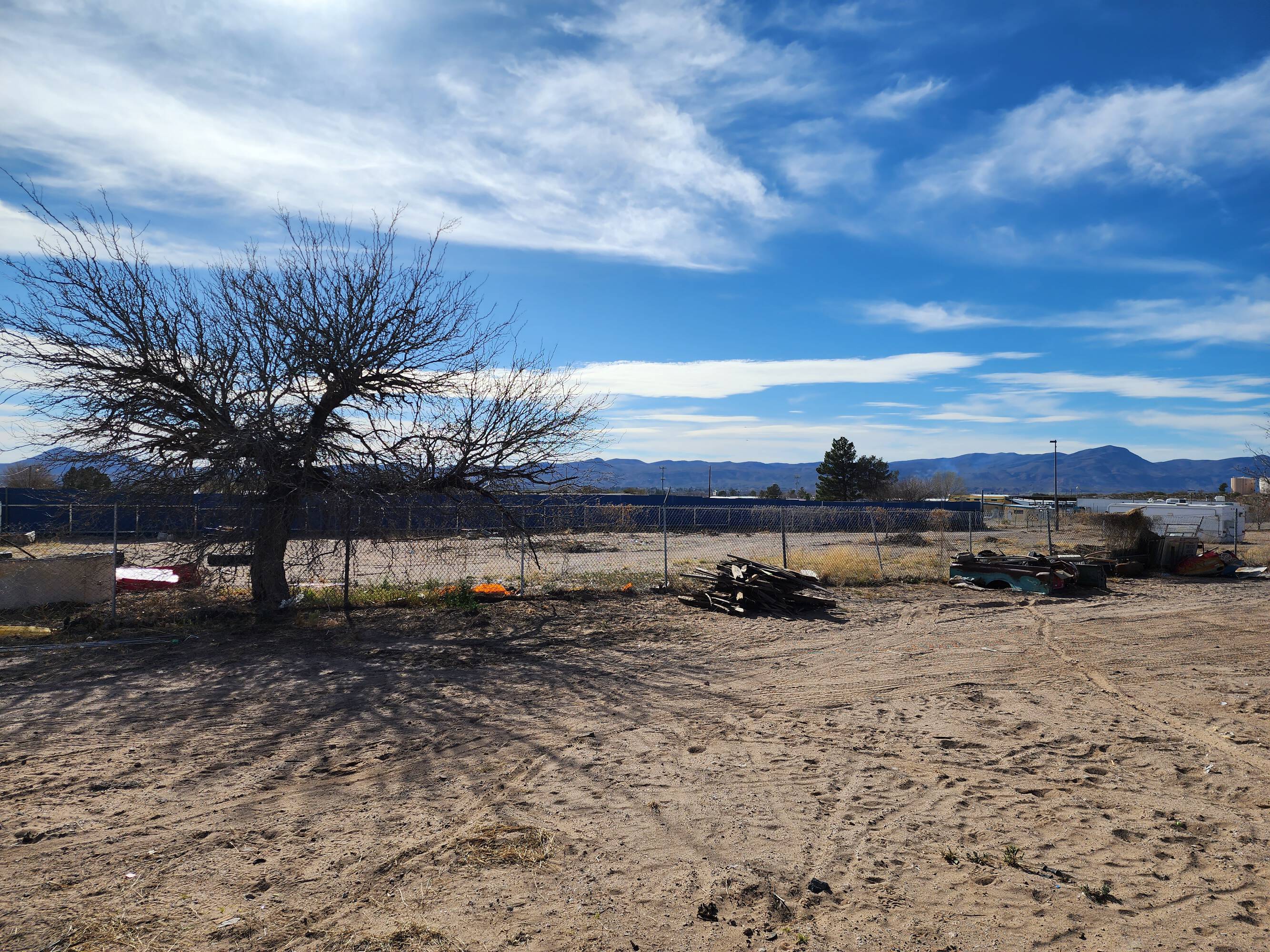 1430 Thorpe Rd, Las Cruces, NM 88012