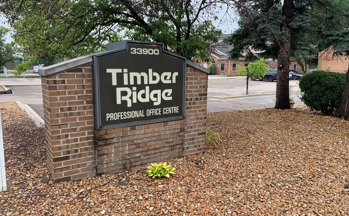 Pictures of Office property located at 33900 Eight Mile W, Livonia, MI 48152 for lease - image #1