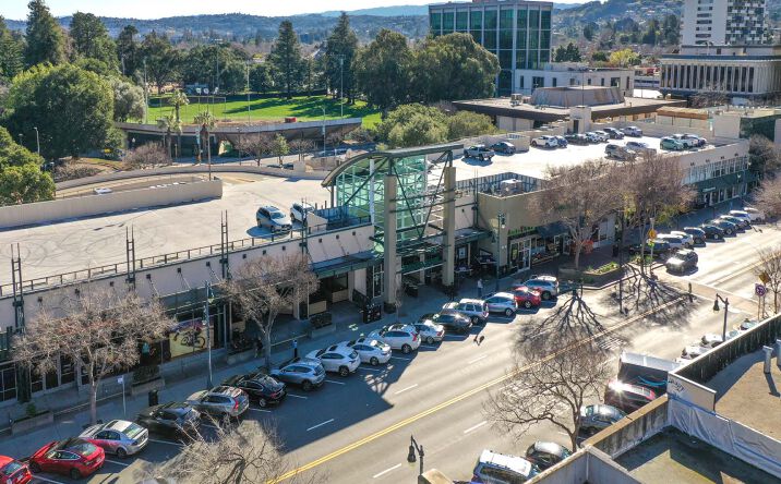 Pictures of Office property located at 493 El Camino Real, Greenfield, CA 93927 for lease - image #1