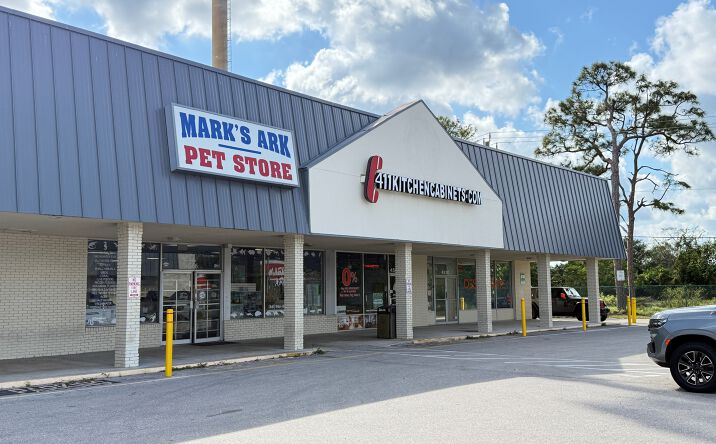 Pictures of Retail property located at 4558 Lake Worth Rd, Greenacres, FL 33463 for lease - image #1