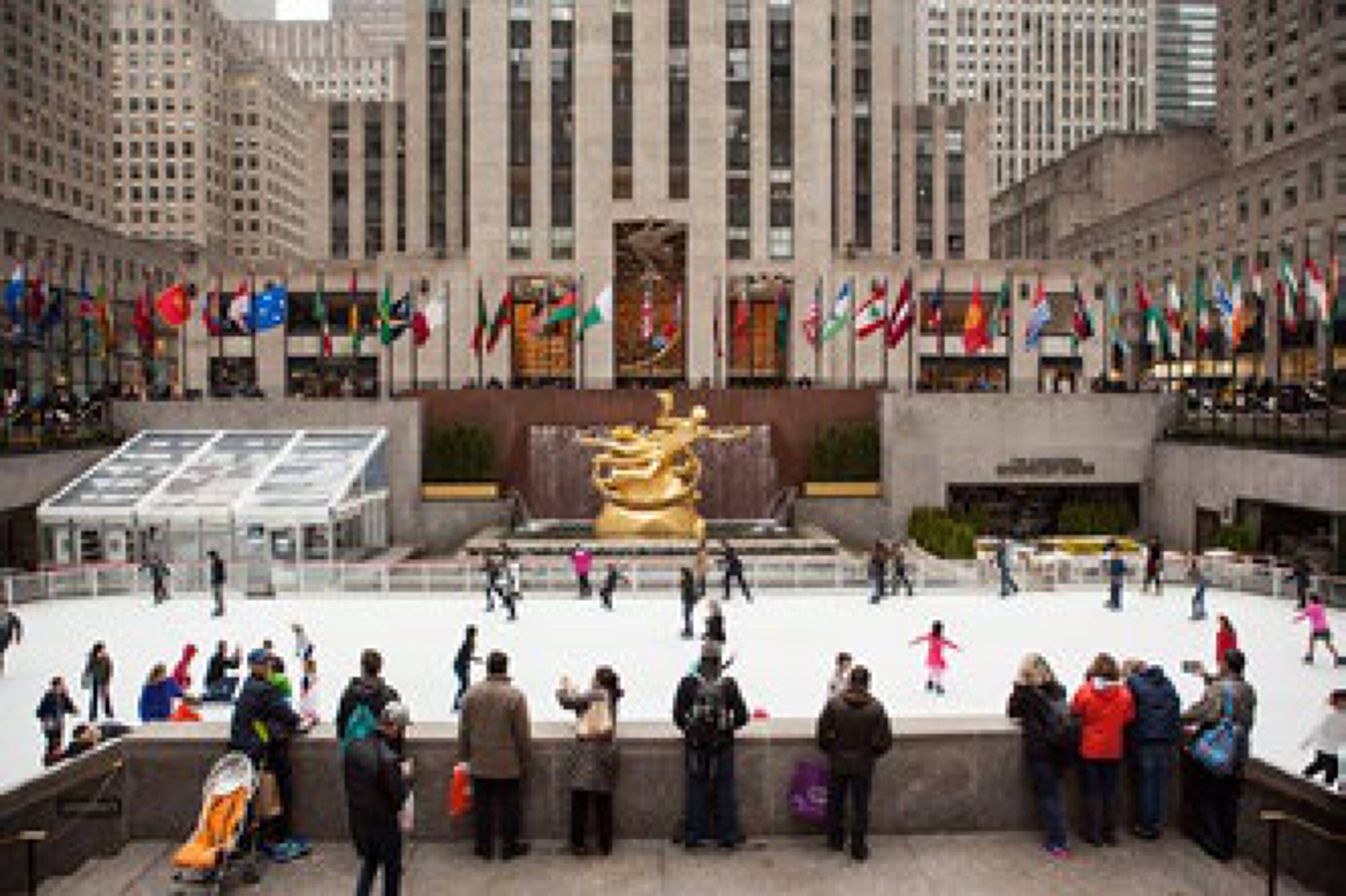 2727 Thomson Ave, Queens, NY 11101