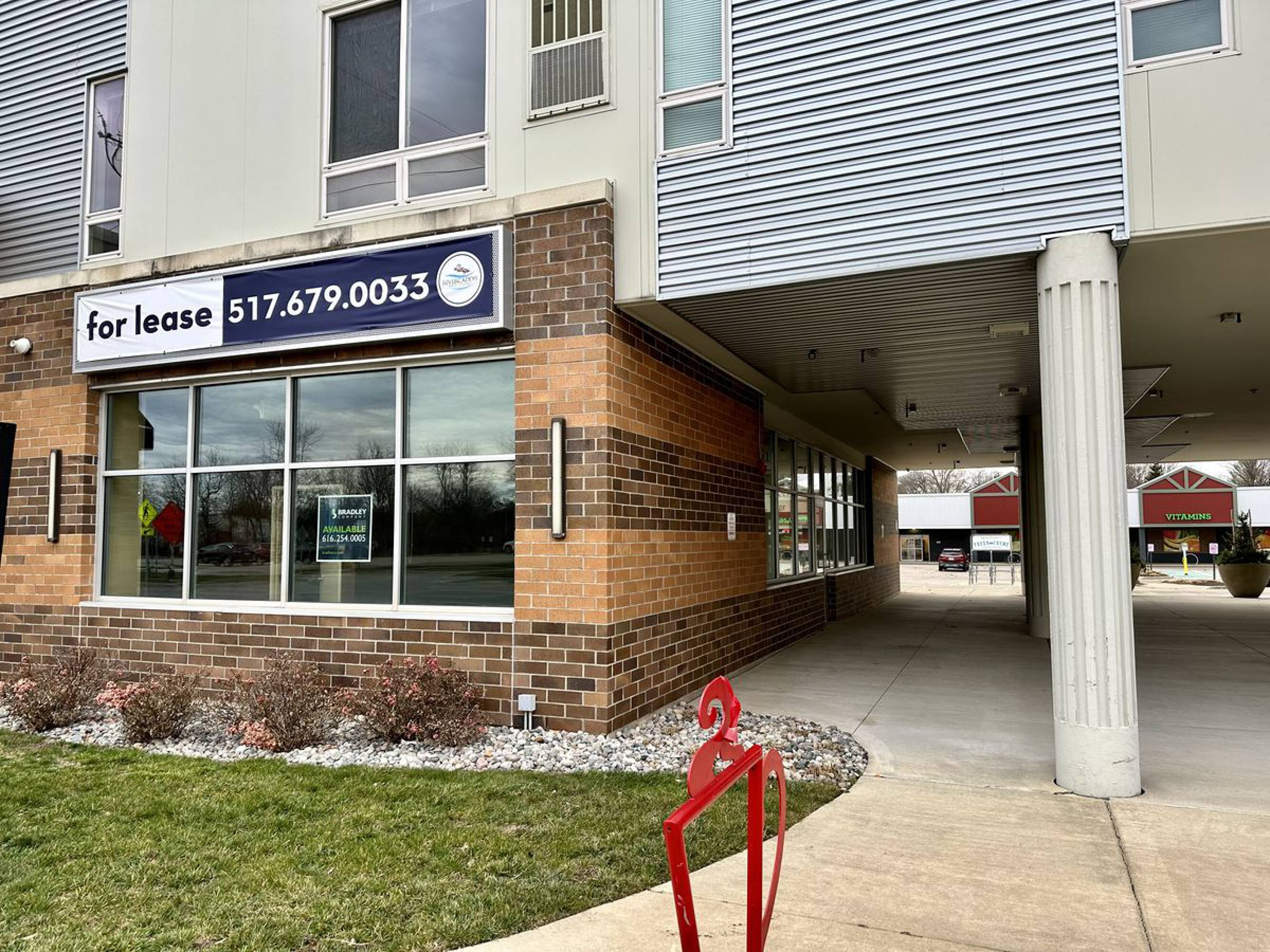 1034 Trowbridge Rd, East Lansing, MI 48823