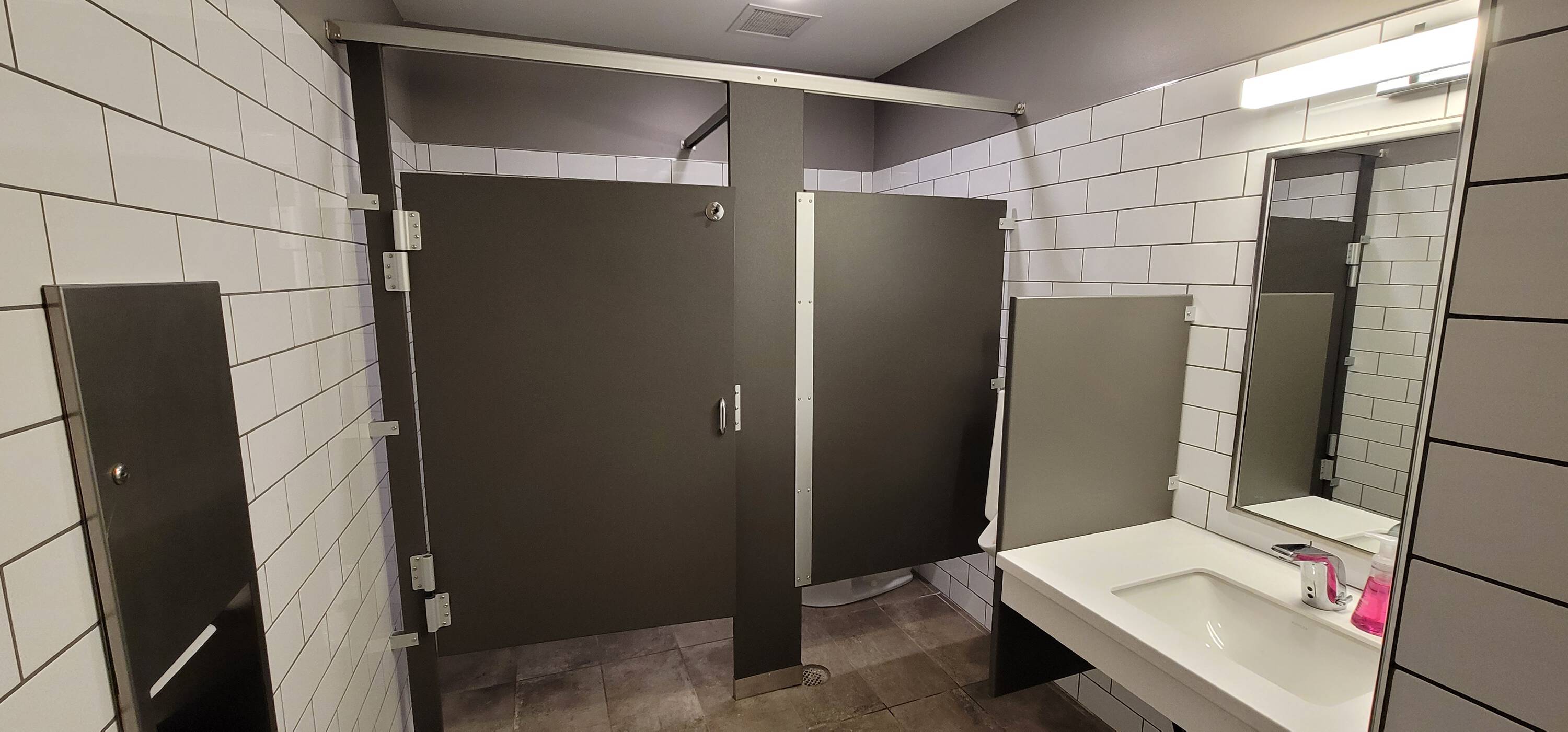 2850 24th Ave S, Grand Forks, ND 58201 Office Space for Lease Gate