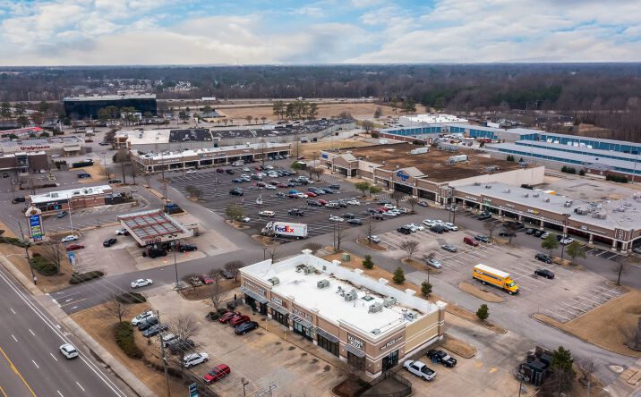 Pictures of Retail property located at 2857 Kirby Pkwy, Memphis, TN 38119 for lease - image #1