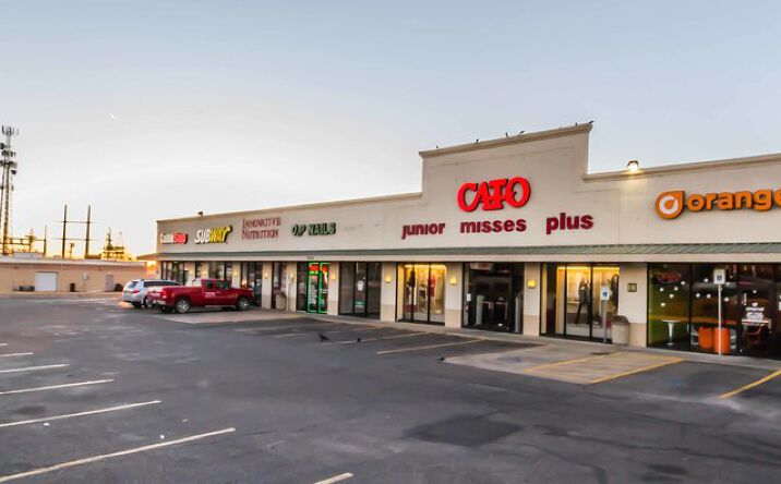 Pictures of Retail property located at 7401 SW 45th Ave, Amarillo, TX 79119 for lease - image #1