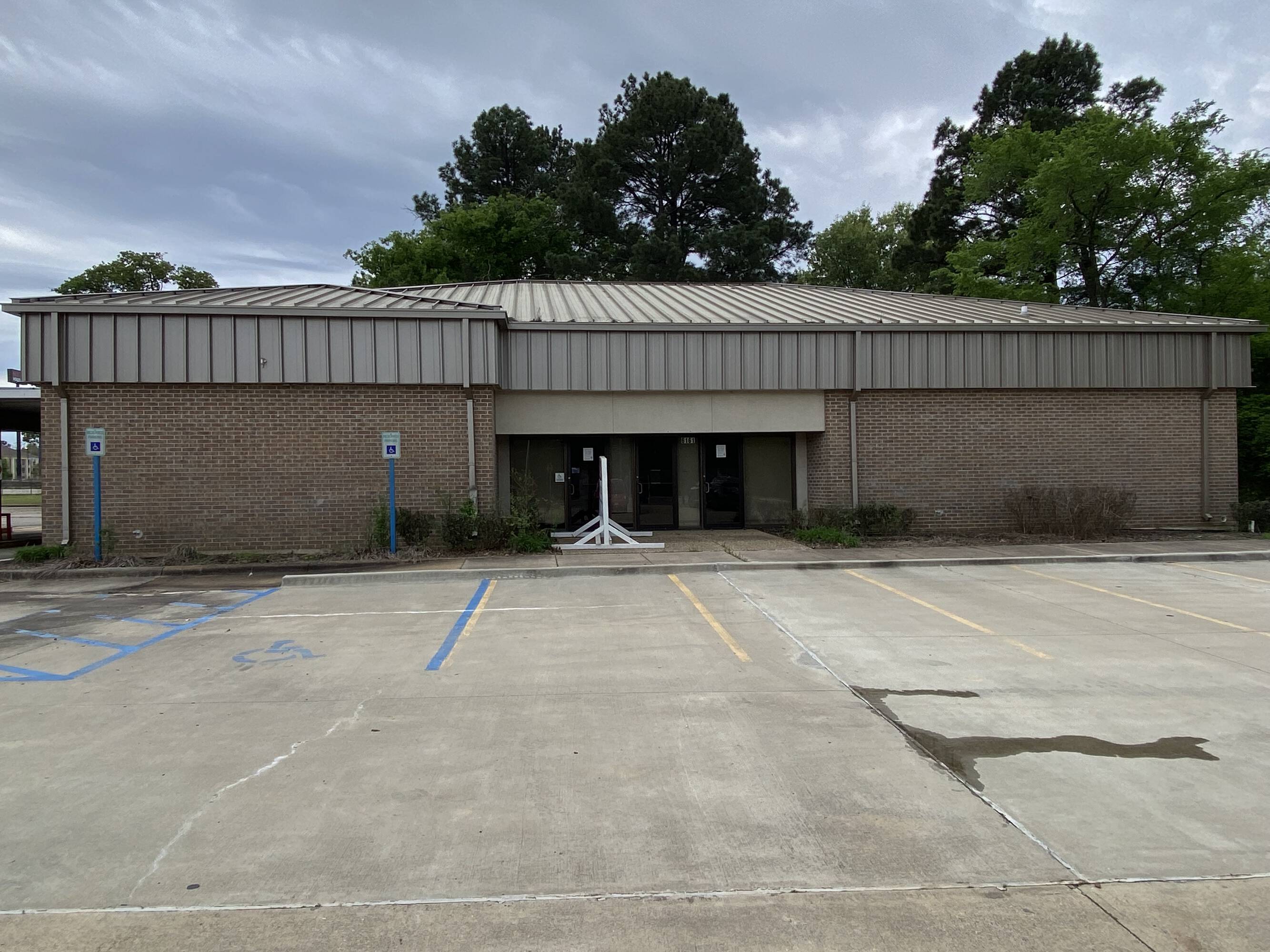 6161 Greenwood Rd, Shreveport, LA 71119