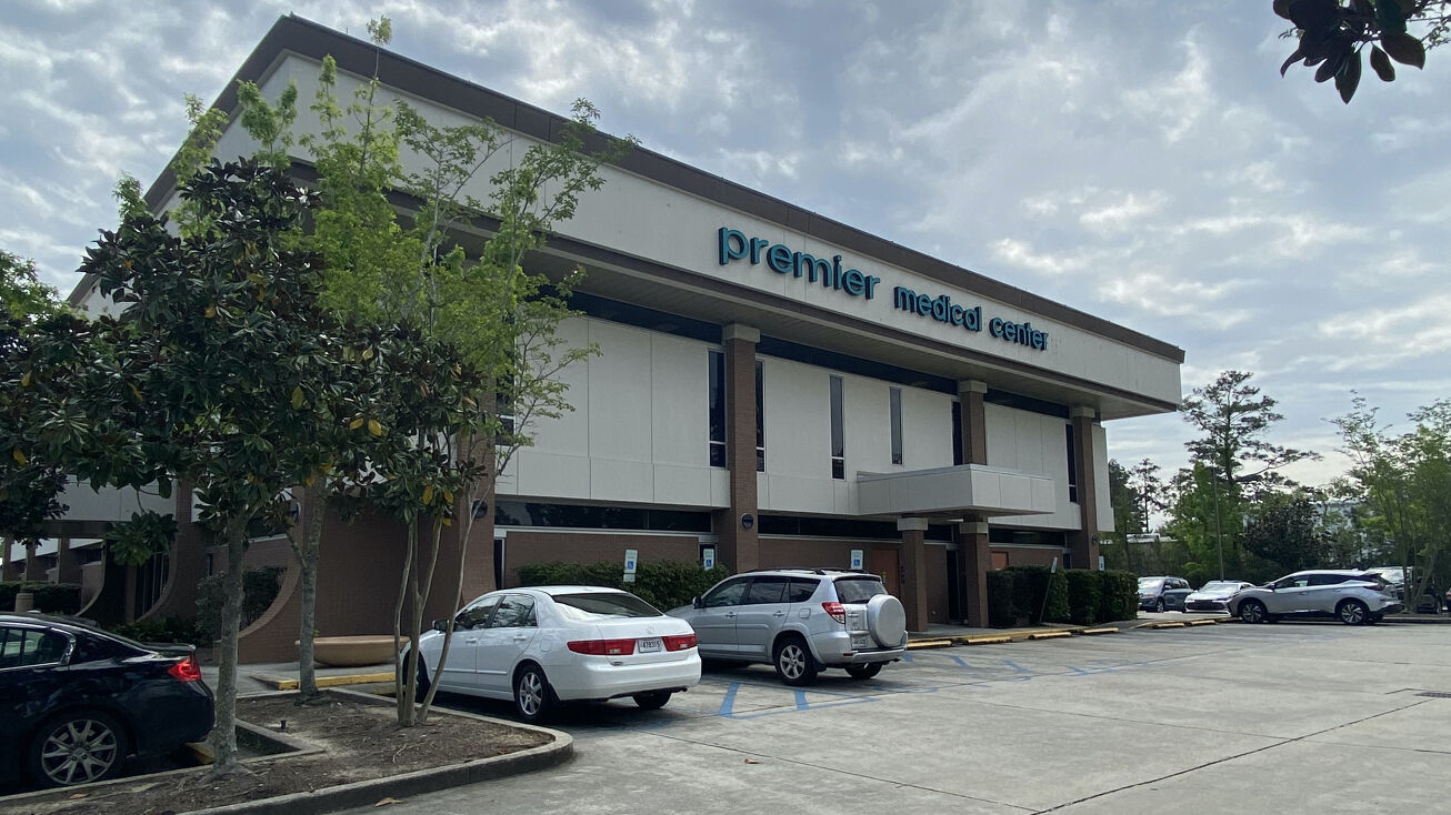 7015 U.s. 190 East Service Rd, Covington, LA 70433 Office Space for