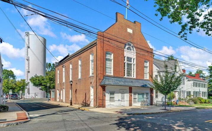 Pictures of Retail property located at 24 N Main St, Pennington, NJ 08534 for lease - image #1