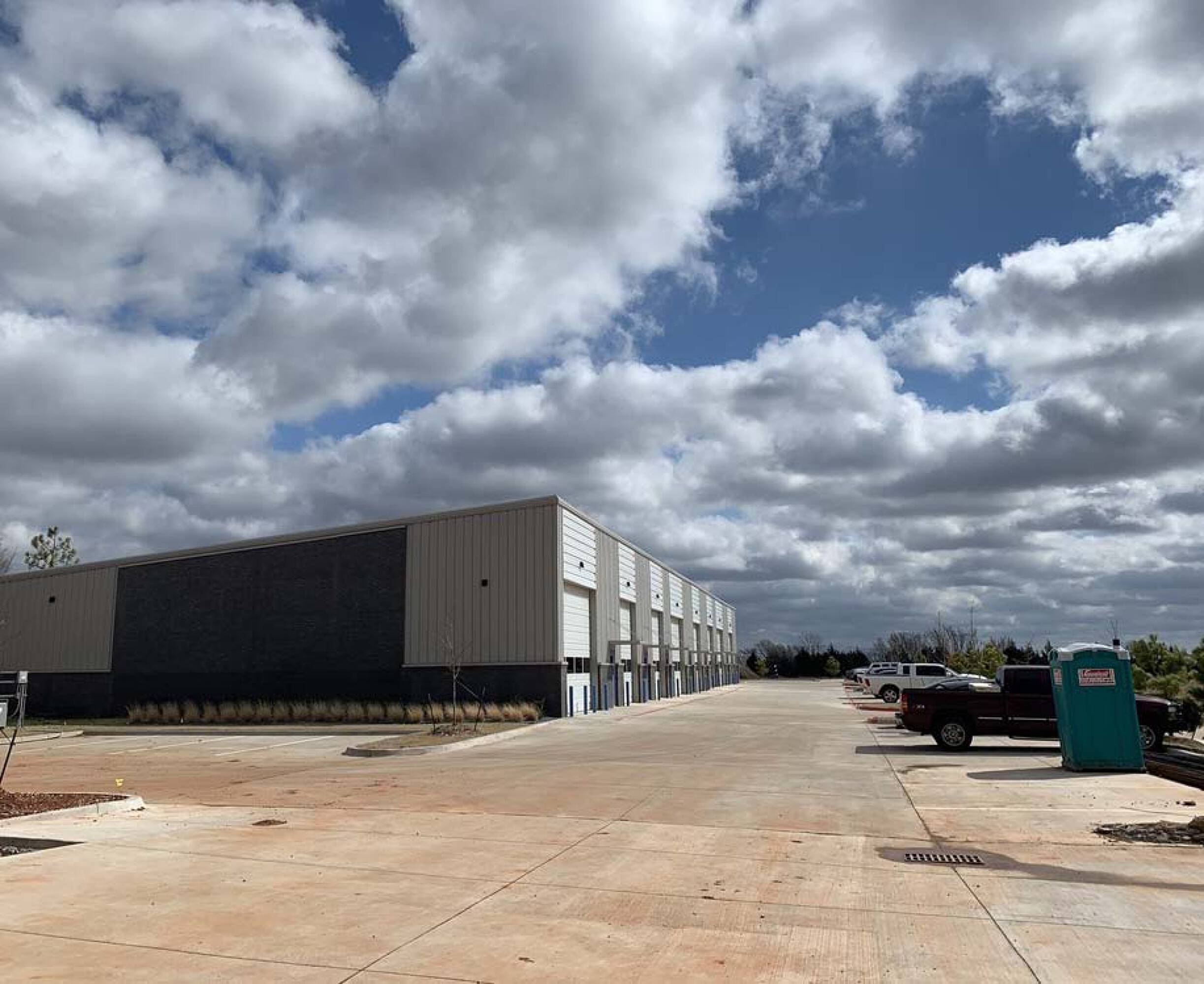 224 Garage Dr, Edmond, OK 73003