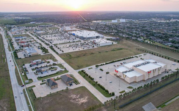 Pictures of Retail property located at Nec Fm 1093 & Fm 1463, Richmond, TX 77406 for lease - image #1