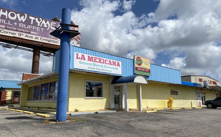 Pictures of Retail property located at 31 W 9 Mile Rd, Pensacola, FL 32534 for lease - image #1