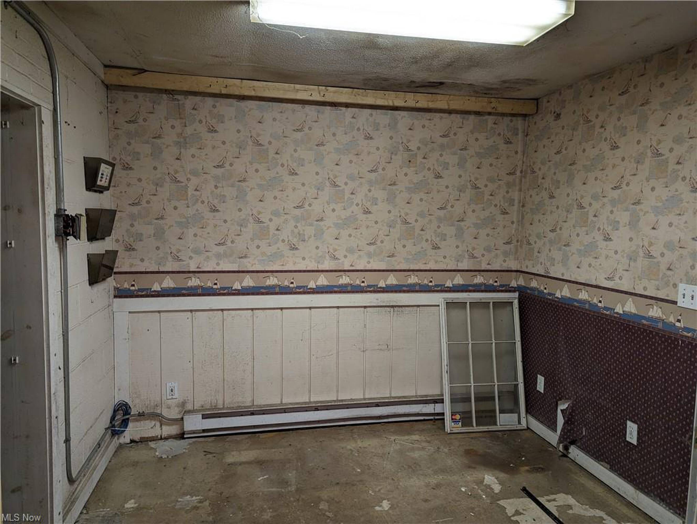 14200 Butternut Rd, Burton, OH 44021